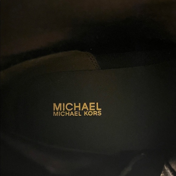 Michael Kors Black and Brown Monogram Boots used good condition - Picture 2 of 15